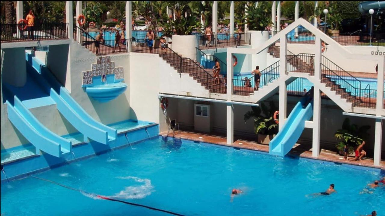 Parking Privado Benalbeach Benalmádena Dış mekan fotoğraf