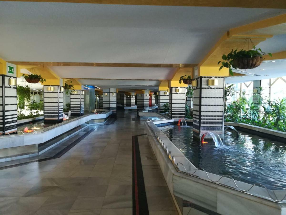 Parking Privado Benalbeach Benalmádena Dış mekan fotoğraf