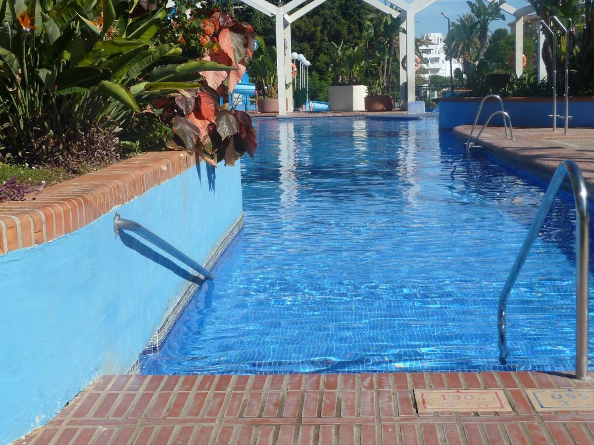 Parking Privado Benalbeach Benalmádena Dış mekan fotoğraf